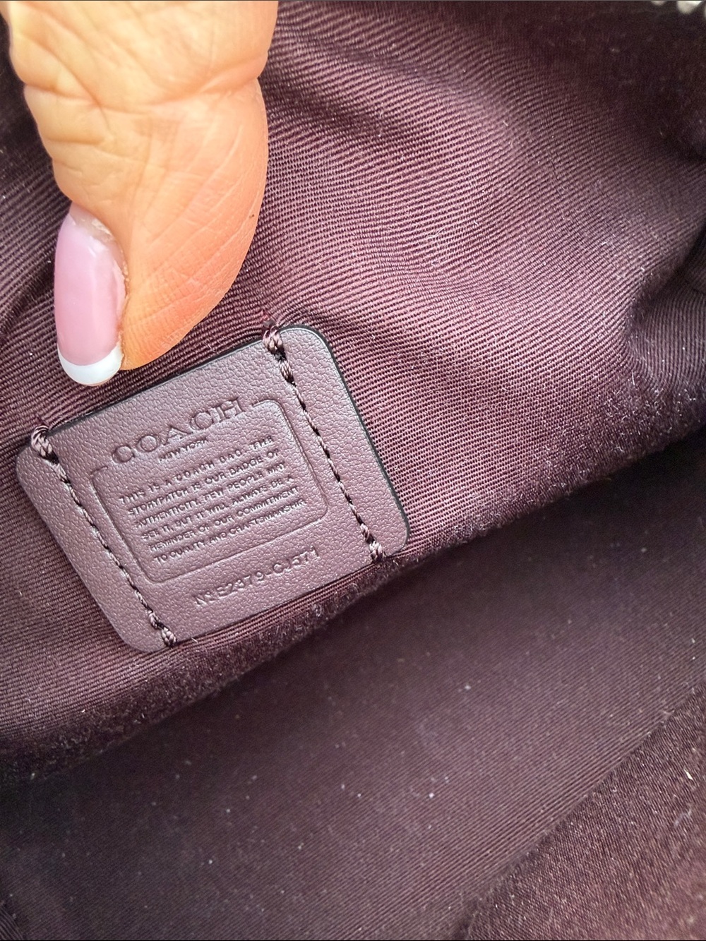 Coach Black Pebbled Leather Crossbody Barrel bag - Picture 6 of 9